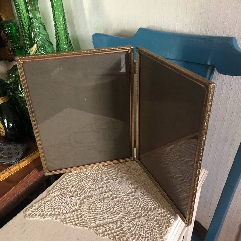 Vintage Bi-fold Brass 8x10 Photo Picture Frame
